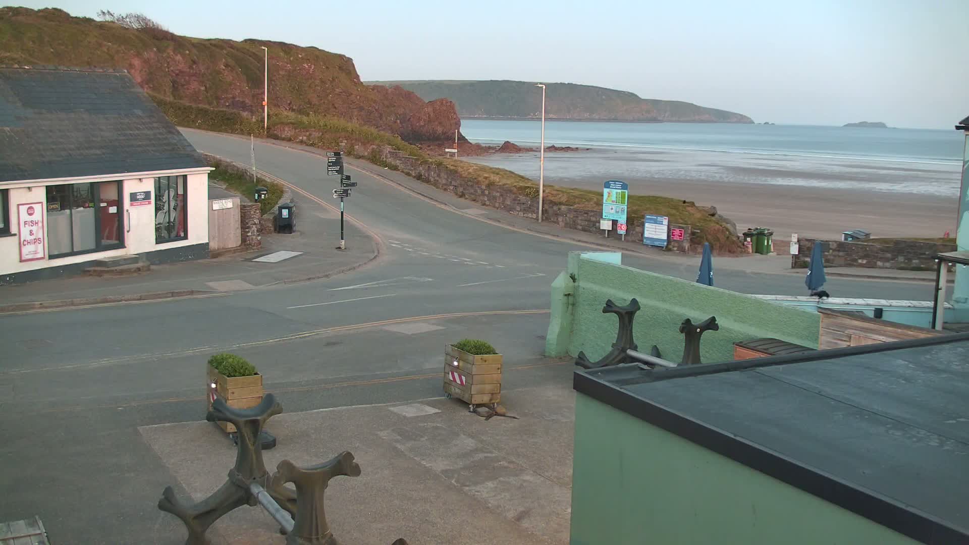 Broad Haven, Beach West View Live Cam - The Havens, Pembrokeshire, Dyfed, Wales, United Kingdom