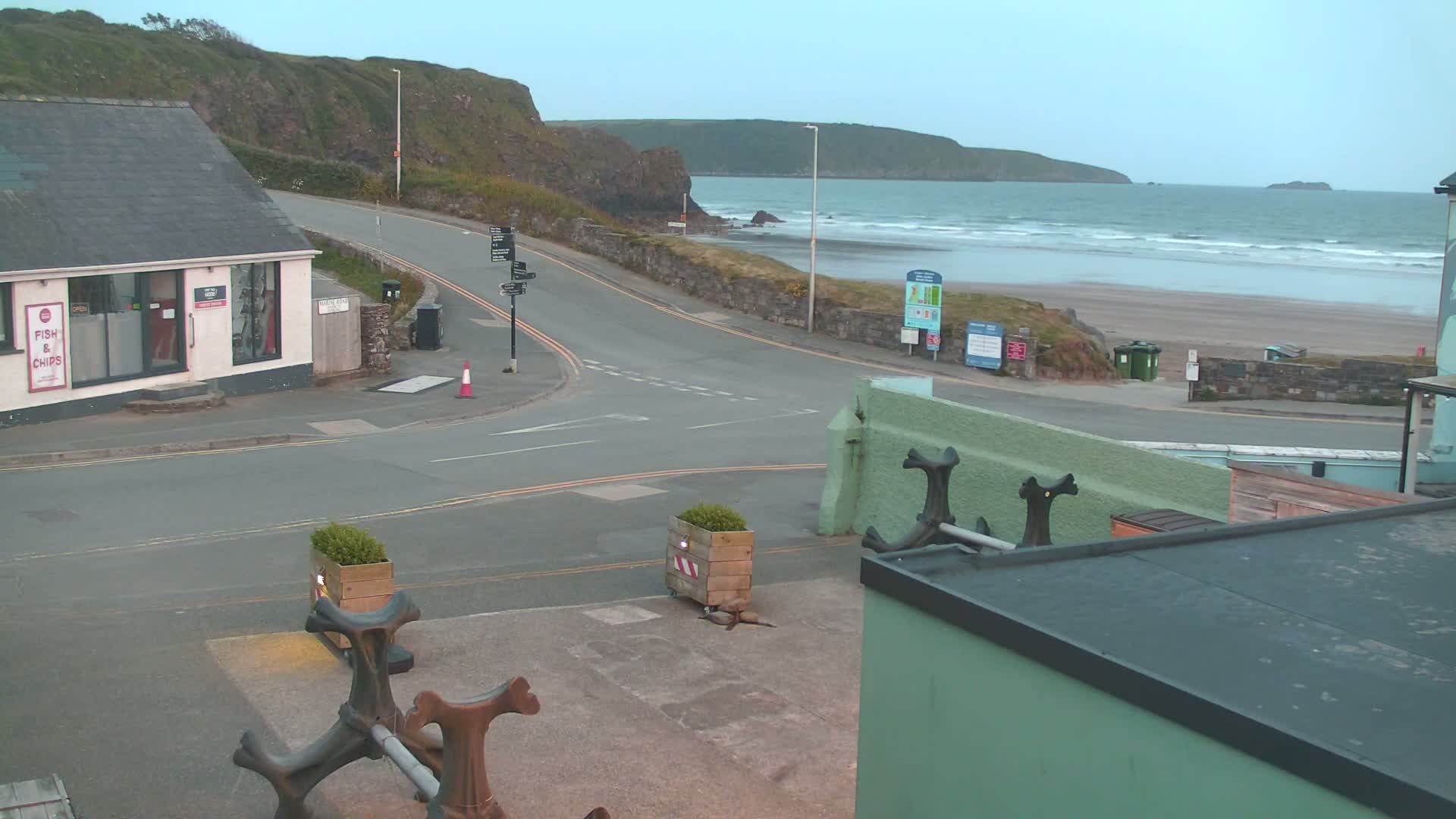 Broad Haven, Beach West View Live Cam - The Havens, Pembrokeshire, Dyfed, Wales, United Kingdom