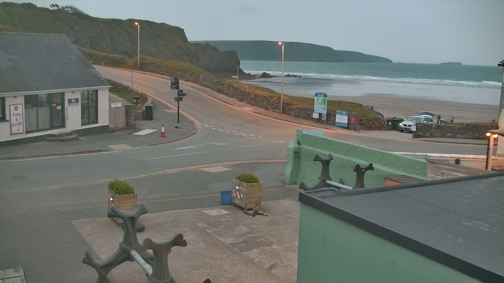 Broad Haven, Beach West View Live Cam - The Havens, Pembrokeshire, Dyfed, Wales, United Kingdom