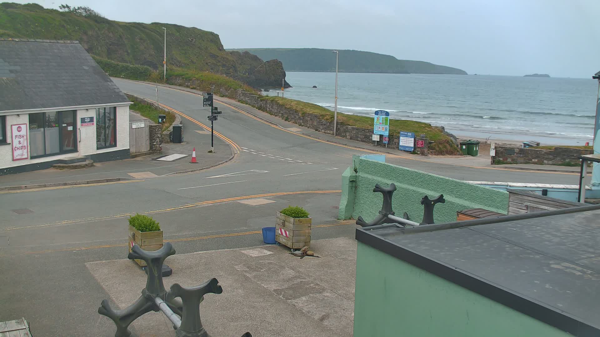 Broad Haven, Beach West View Live Cam - The Havens, Pembrokeshire, Dyfed, Wales, United Kingdom