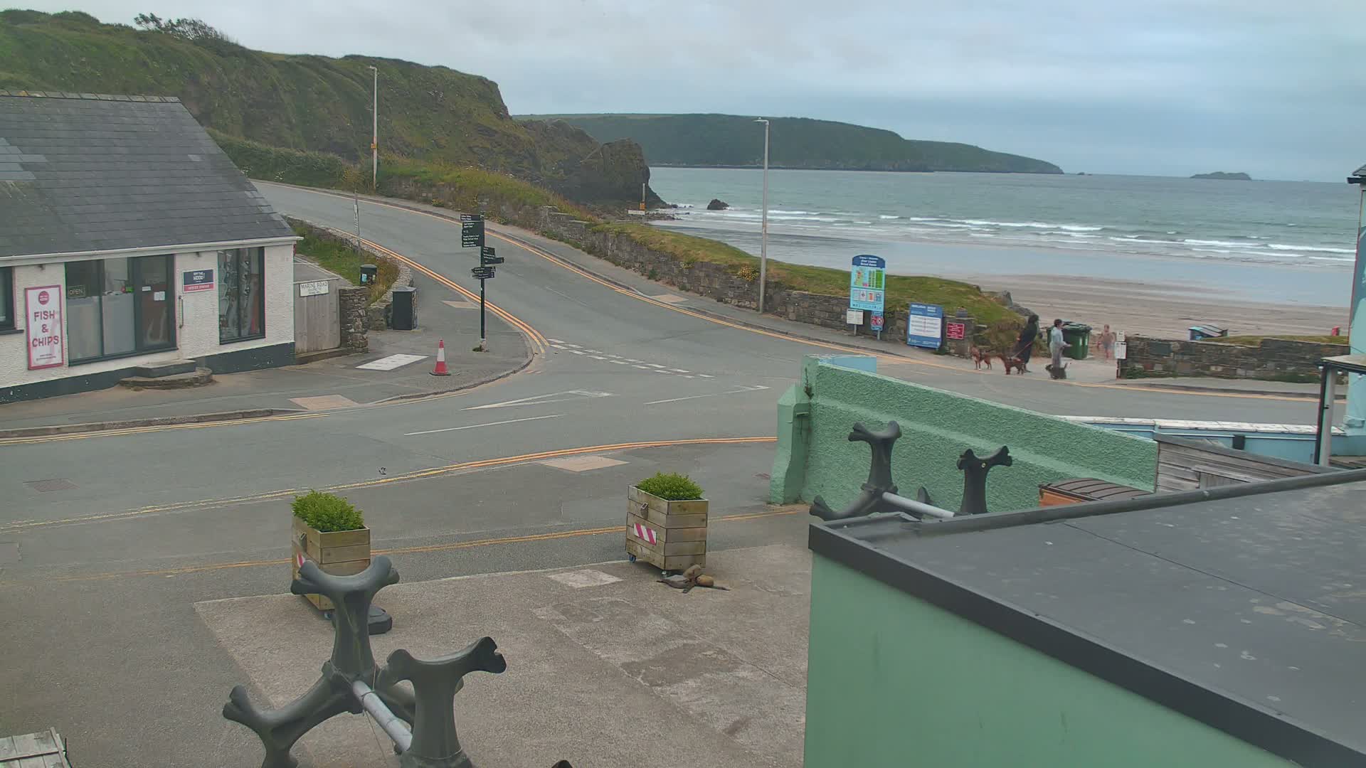 Broad Haven, Beach West View Live Cam - The Havens, Pembrokeshire, Dyfed, Wales, United Kingdom