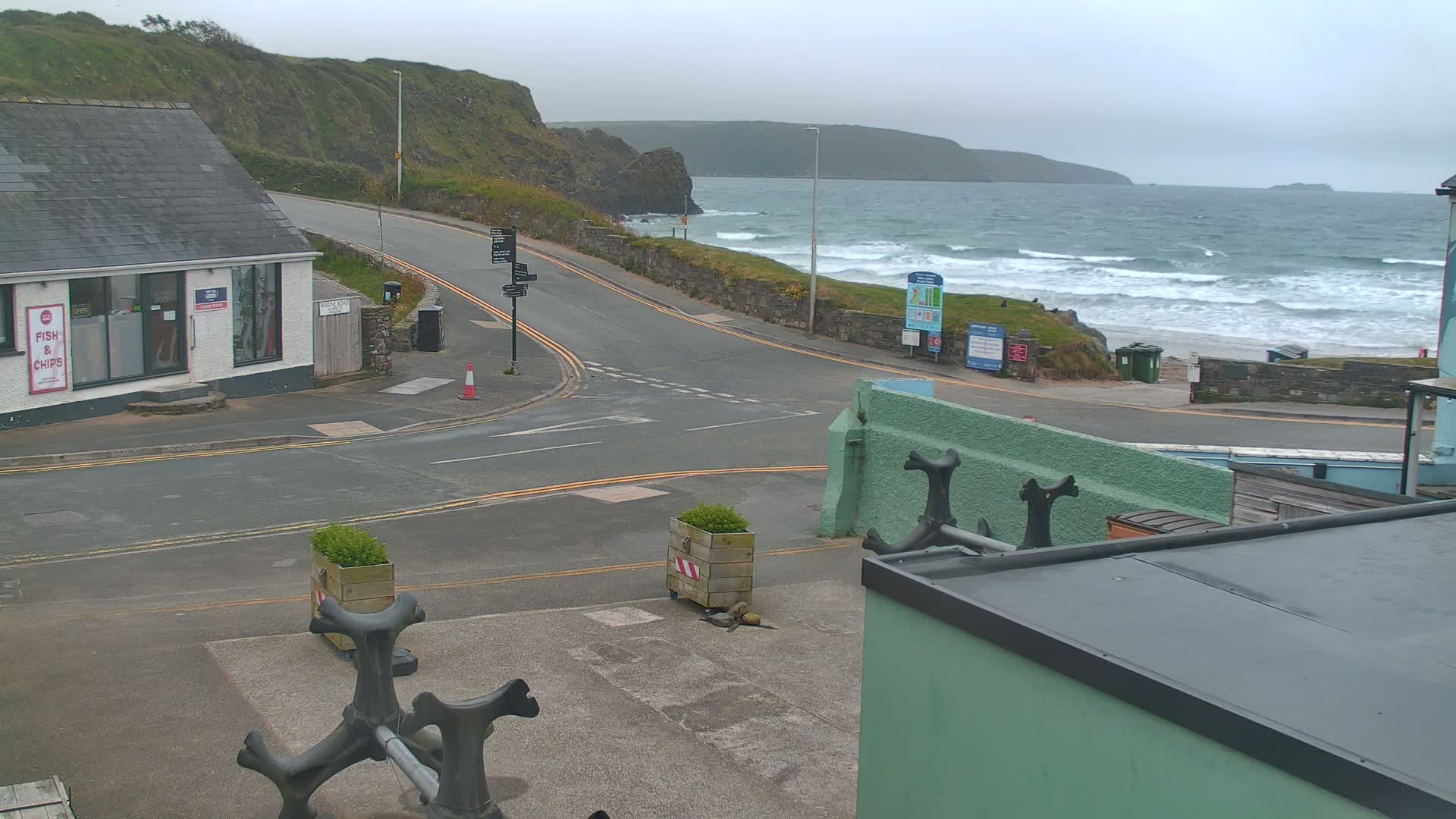 Broad Haven, Beach West View Live Cam - The Havens, Pembrokeshire, Dyfed, Wales, United Kingdom