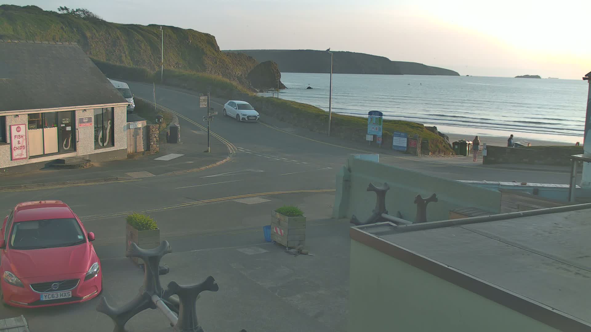 Broad Haven, Beach West View Live Cam - The Havens, Pembrokeshire, Dyfed, Wales, United Kingdom