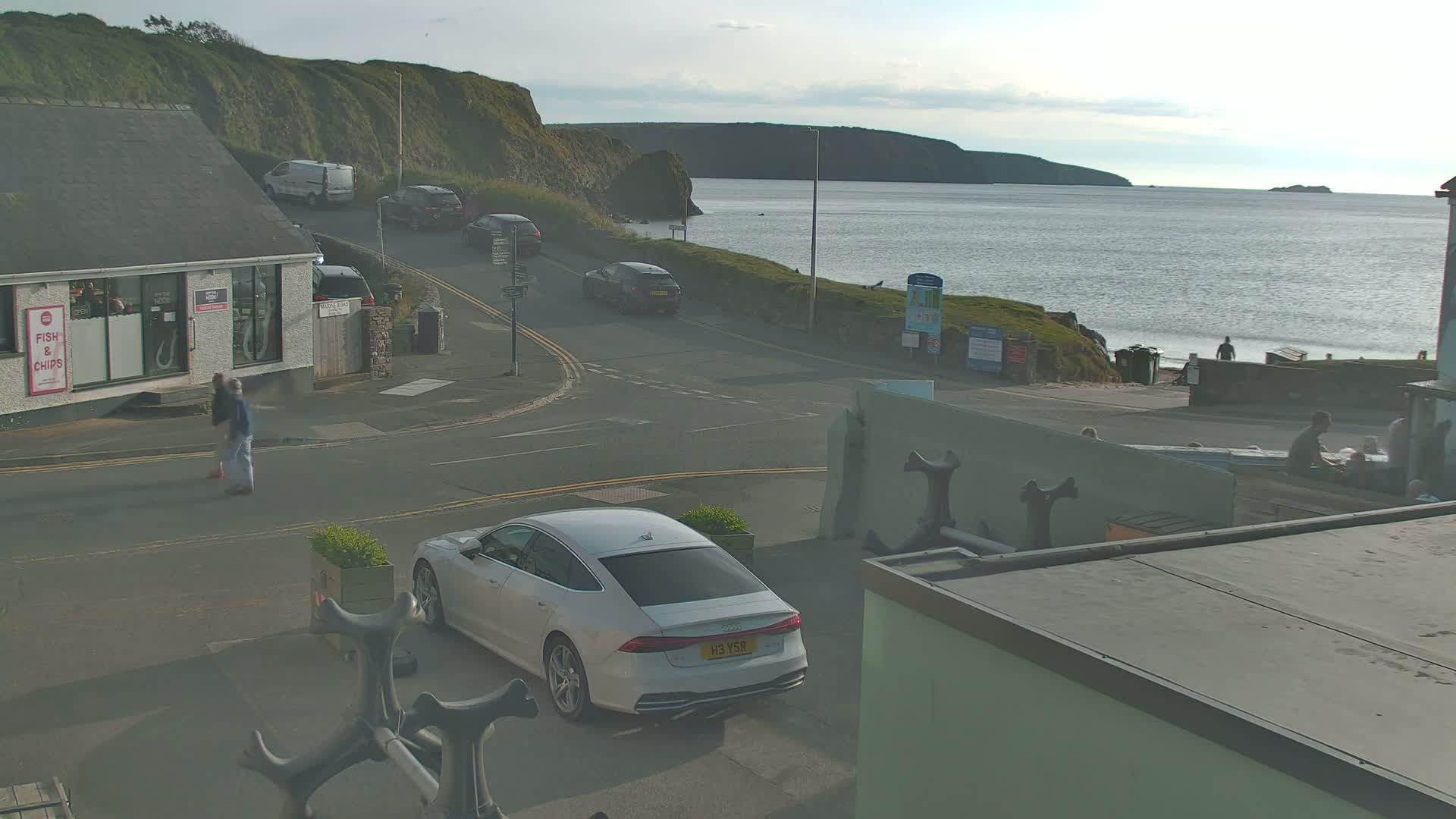 Broad Haven, Beach West View Live Cam - The Havens, Pembrokeshire, Dyfed, Wales, United Kingdom
