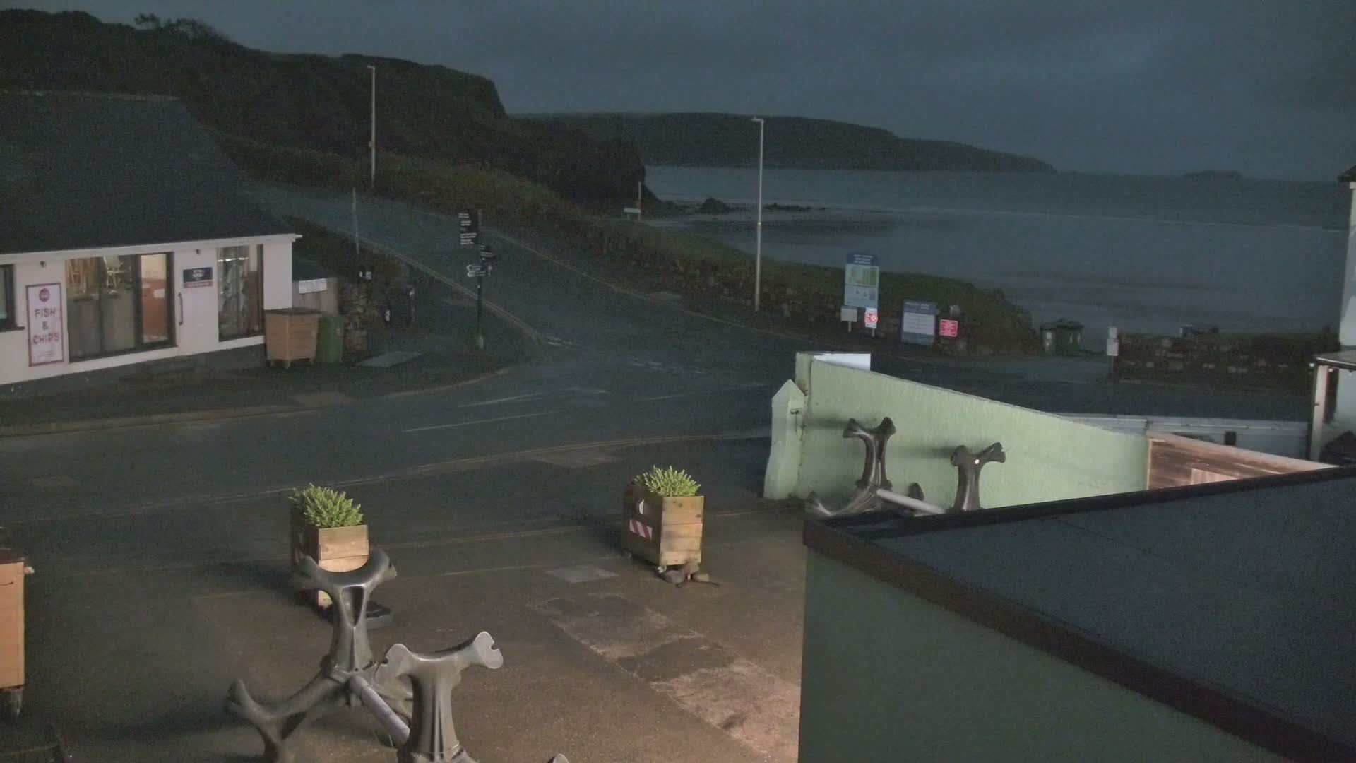 Broad Haven, Beach West View Live Cam - The Havens, Pembrokeshire, Dyfed, Wales, United Kingdom