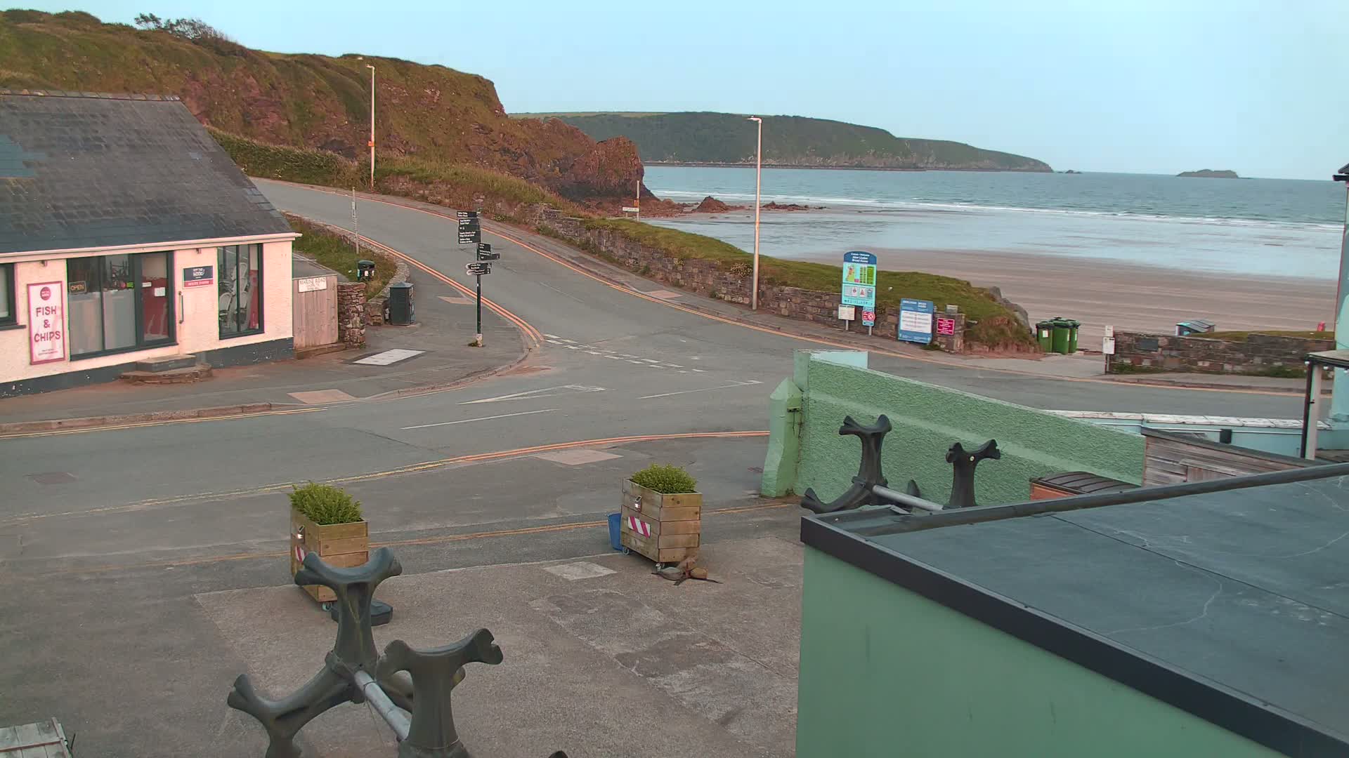 Broad Haven, Beach West View Live Cam - The Havens, Pembrokeshire, Dyfed, Wales, United Kingdom