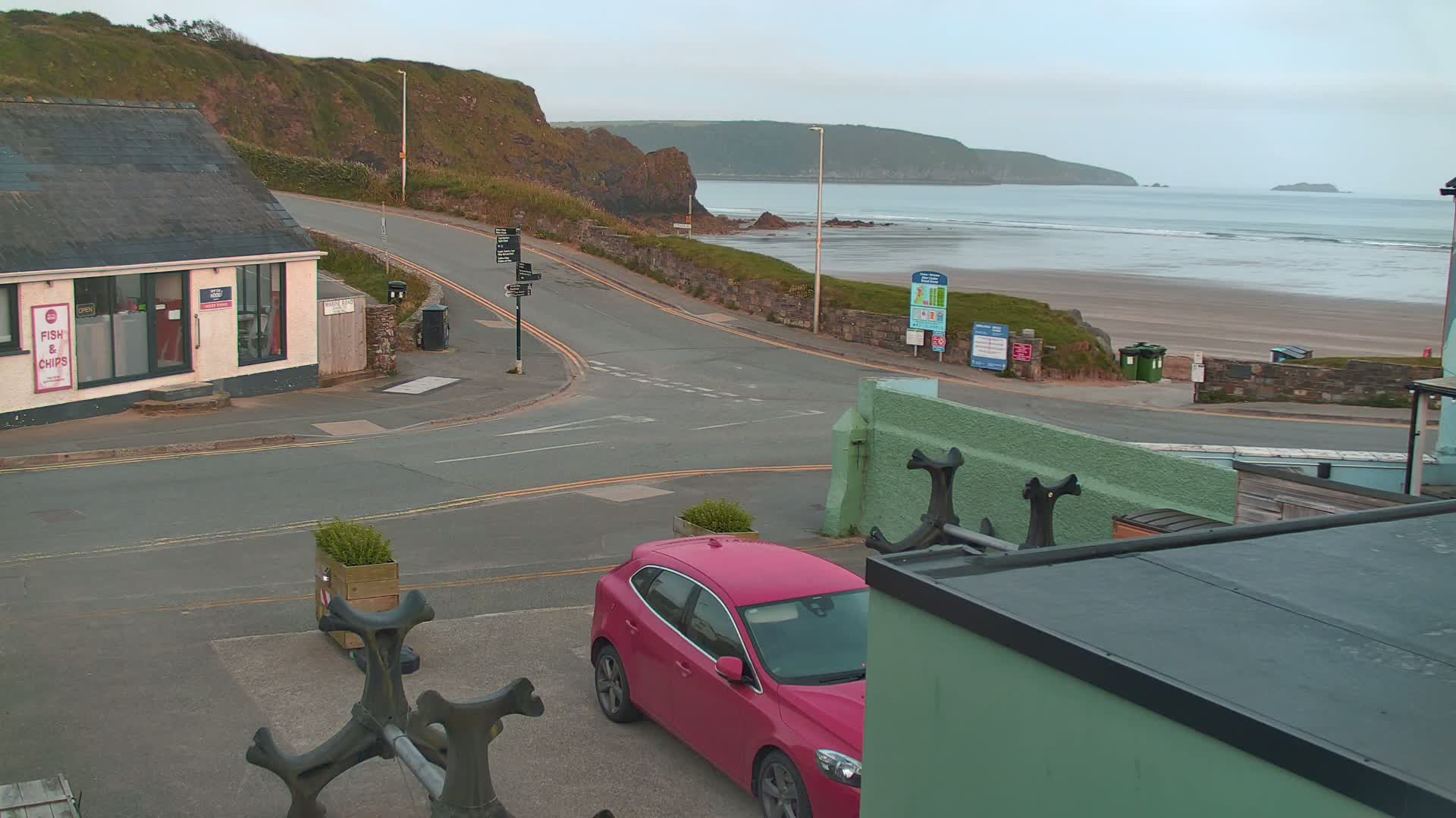 Broad Haven, Beach West View Live Cam - The Havens, Pembrokeshire, Dyfed, Wales, United Kingdom