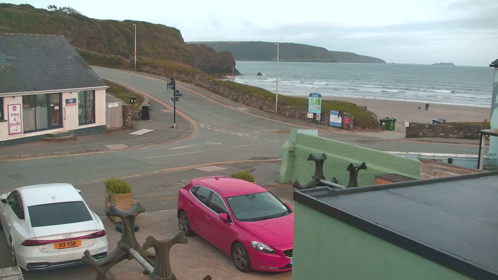 Broad Haven, Beach West View Live Cam - The Havens, Pembrokeshire, Dyfed, Wales, United Kingdom