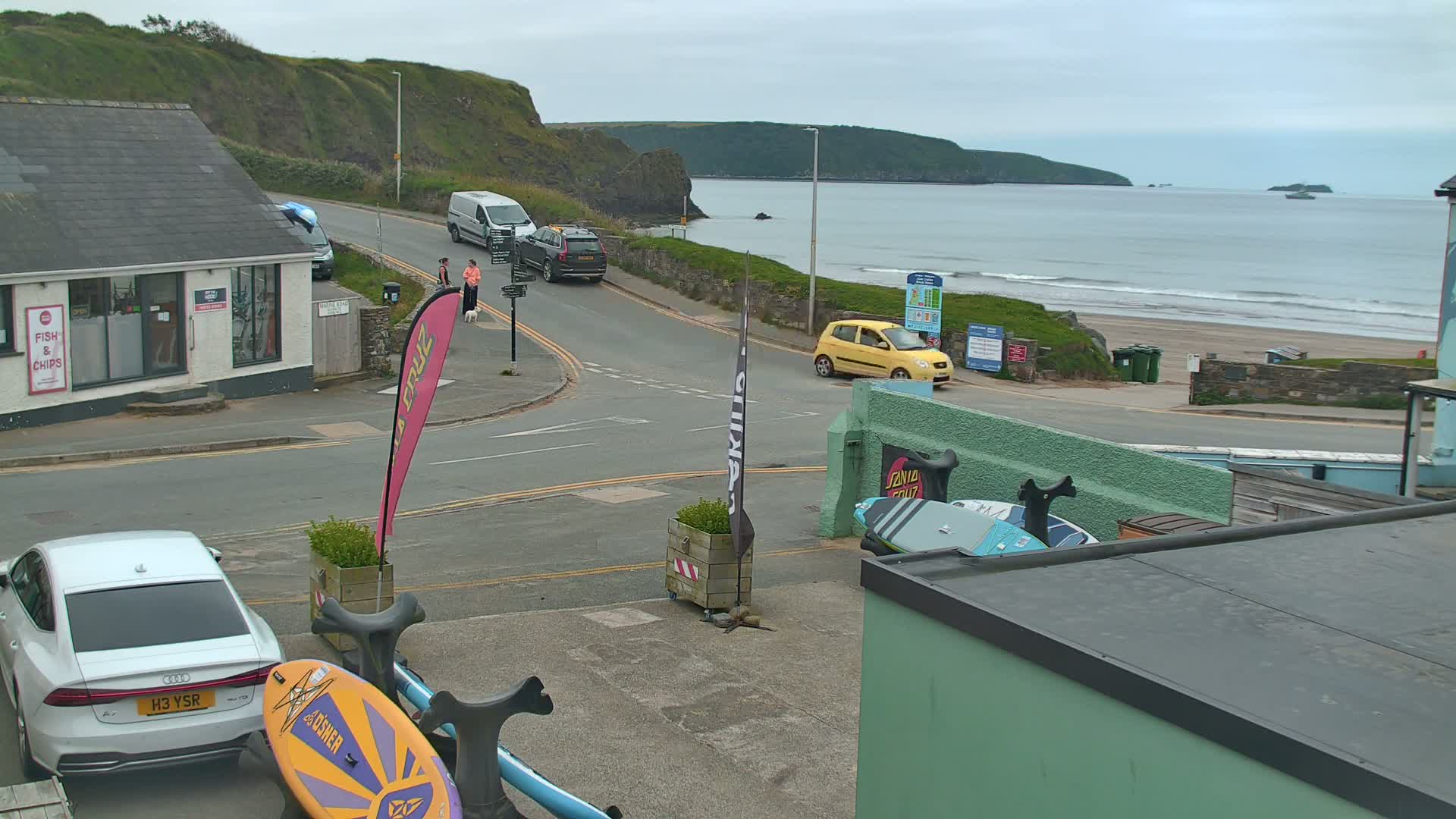 Broad Haven, Beach West View Live Cam - The Havens, Pembrokeshire, Dyfed, Wales, United Kingdom