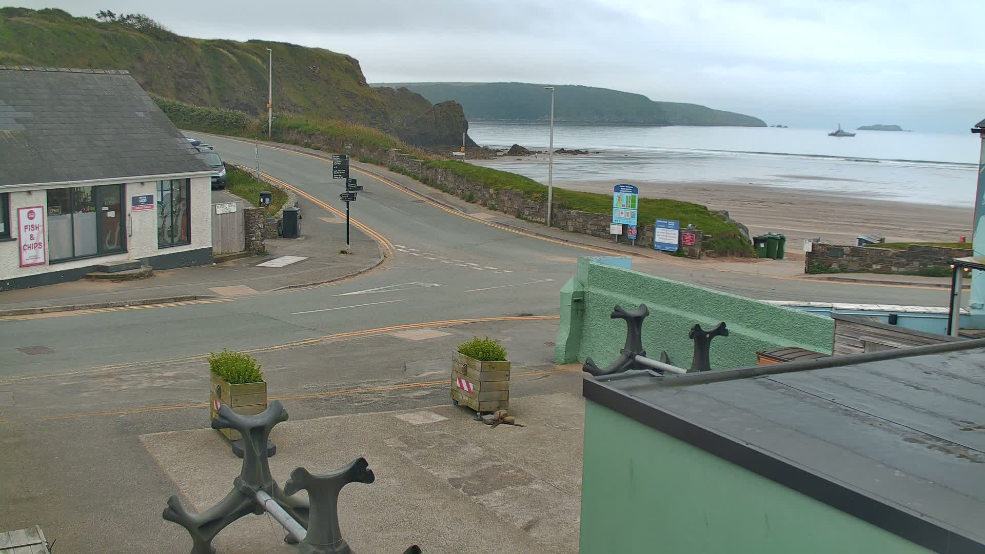 Broad Haven, Beach West View Live Cam - The Havens, Pembrokeshire, Dyfed, Wales, United Kingdom