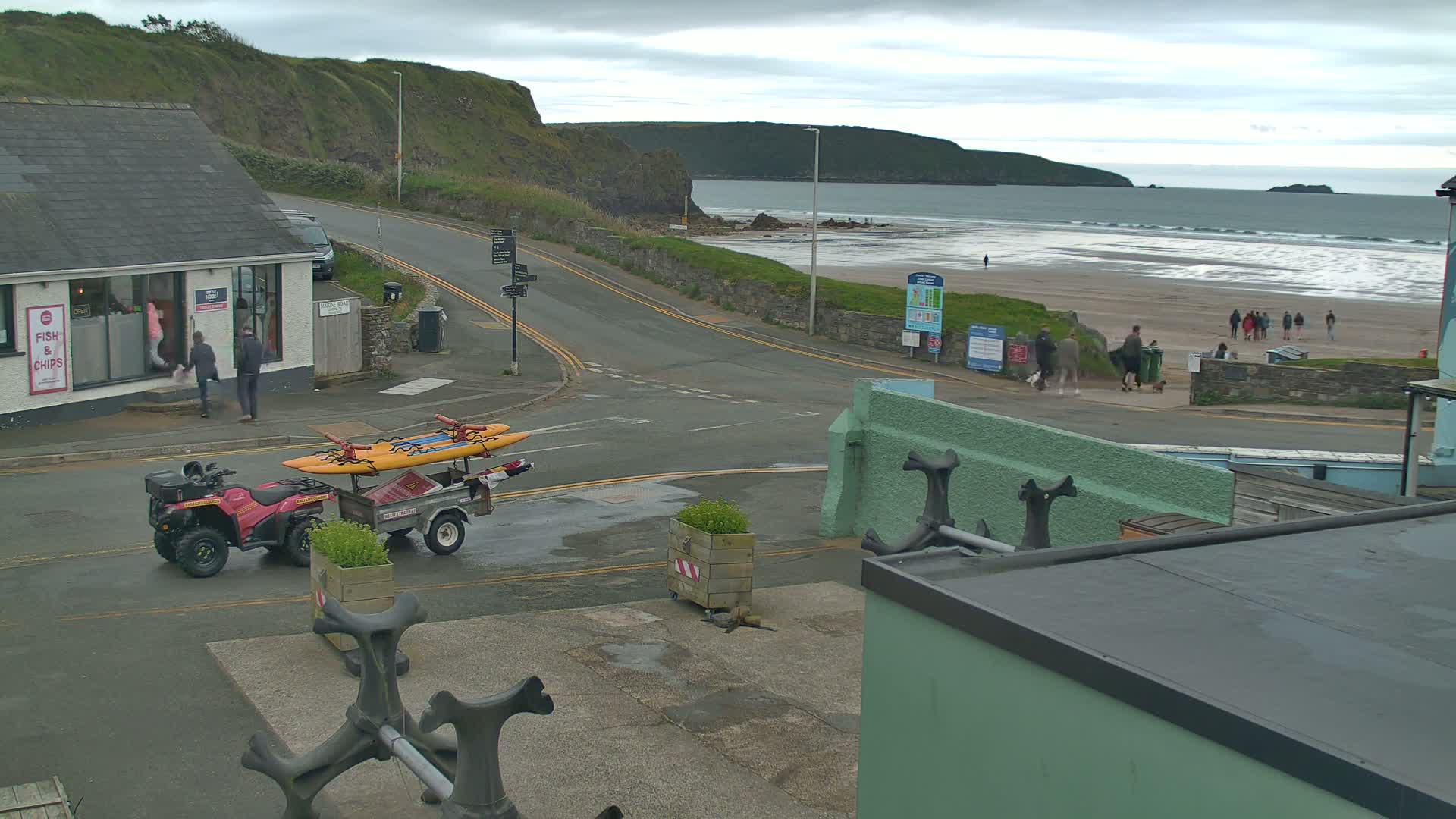 Broad Haven, Beach West View Live Cam - The Havens, Pembrokeshire, Dyfed, Wales, United Kingdom