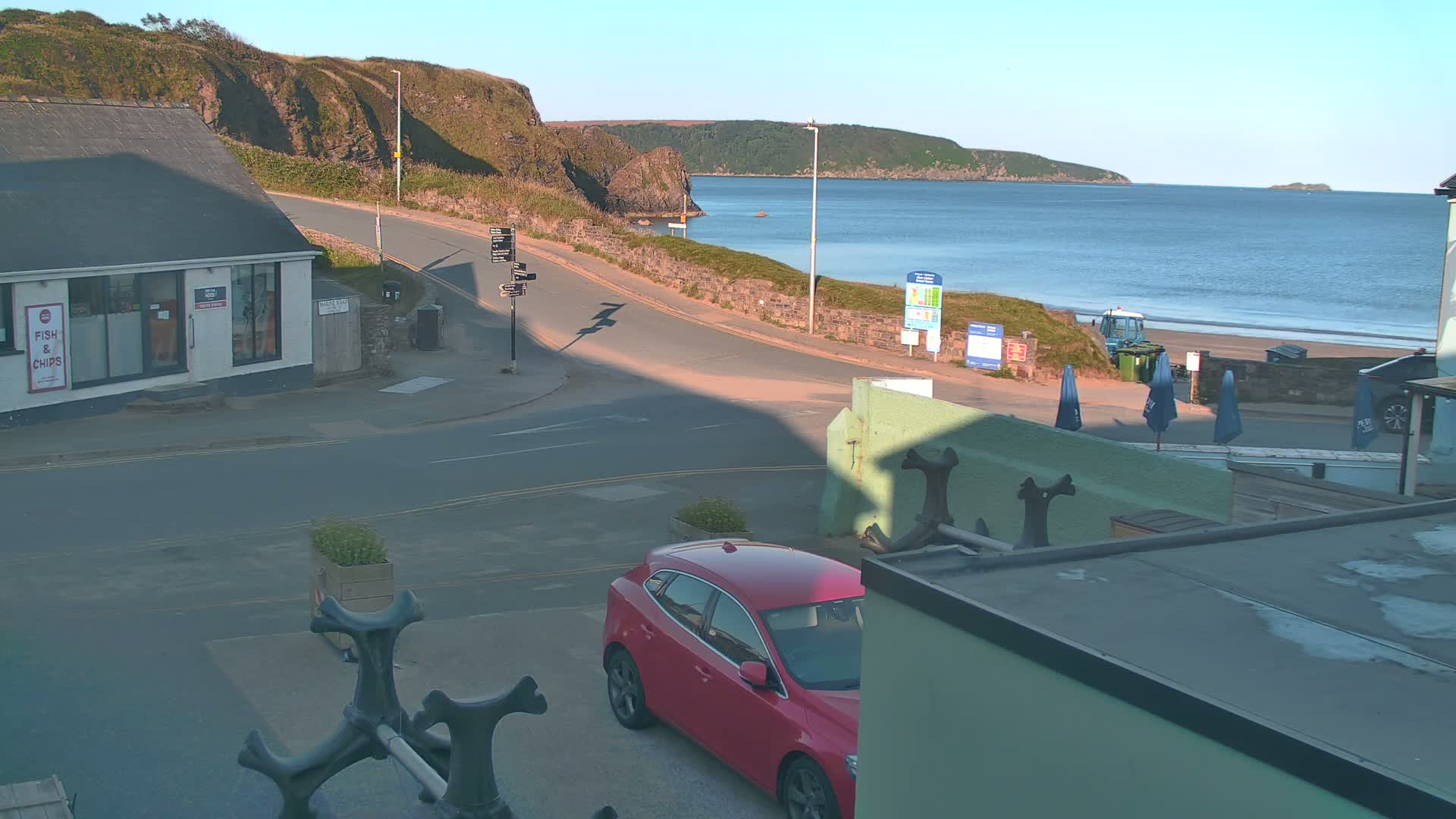 Broad Haven, Beach West View Live Cam - The Havens, Pembrokeshire, Dyfed, Wales, United Kingdom