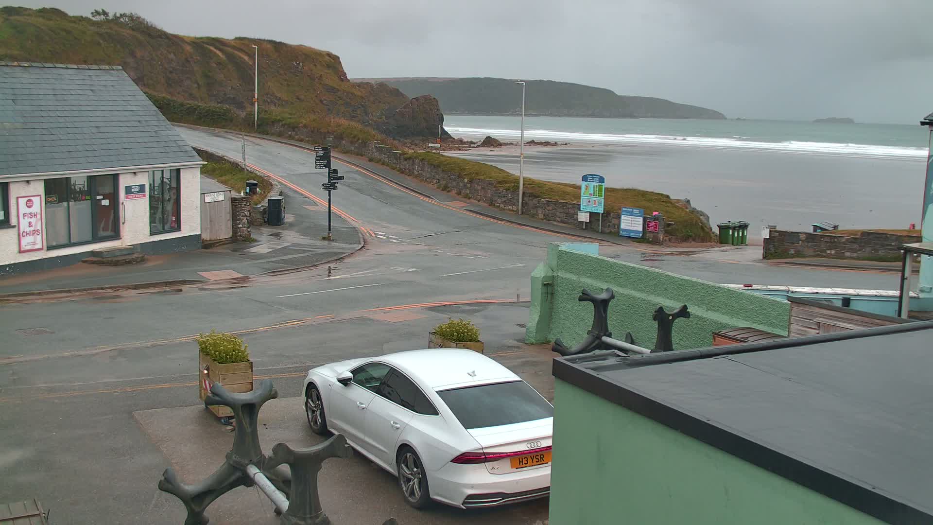 Broad Haven, Beach West View Live Cam - The Havens, Pembrokeshire, Dyfed, Wales, United Kingdom