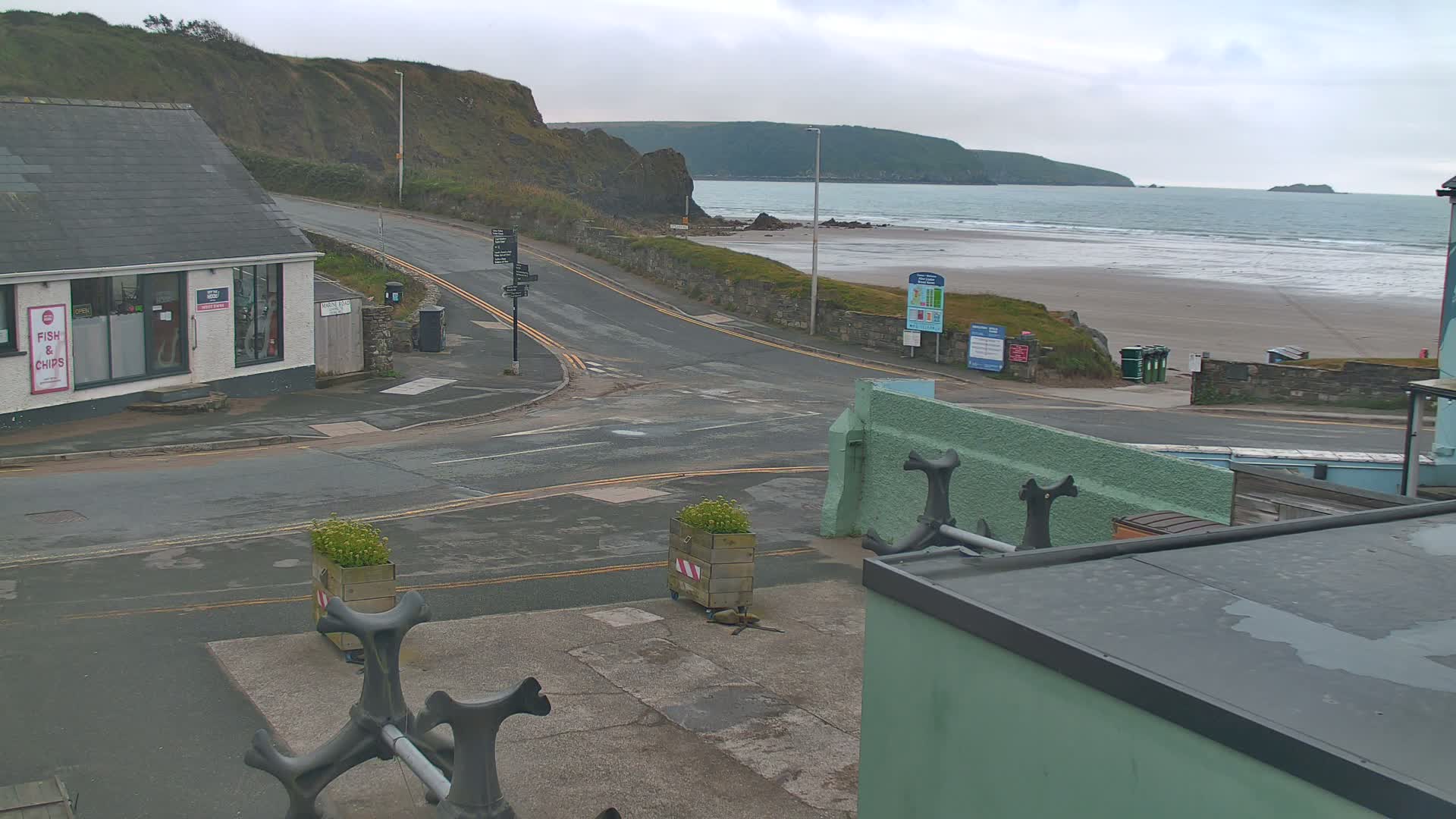 Broad Haven, Beach West View Live Cam - The Havens, Pembrokeshire, Dyfed, Wales, United Kingdom