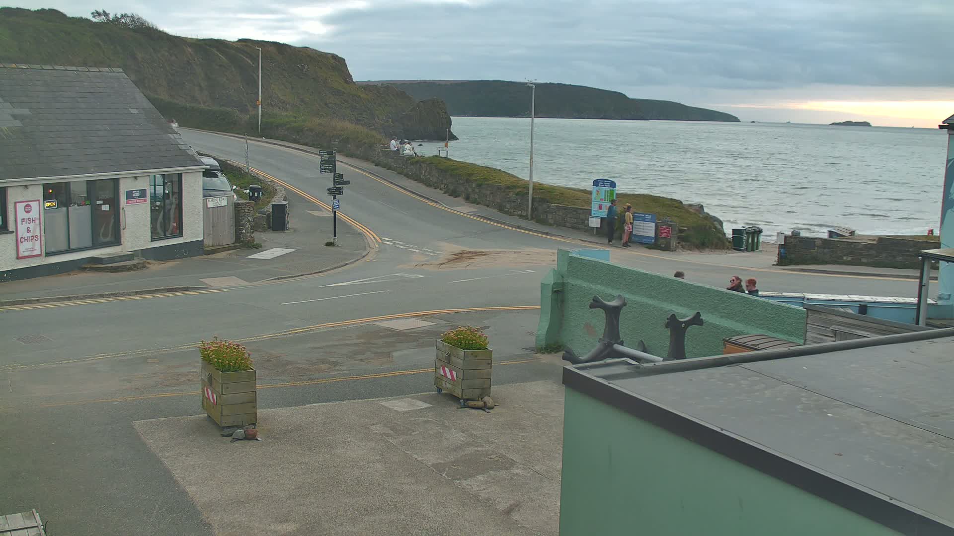 Broad Haven, Beach West View Live Cam - The Havens, Pembrokeshire, Dyfed, Wales, United Kingdom