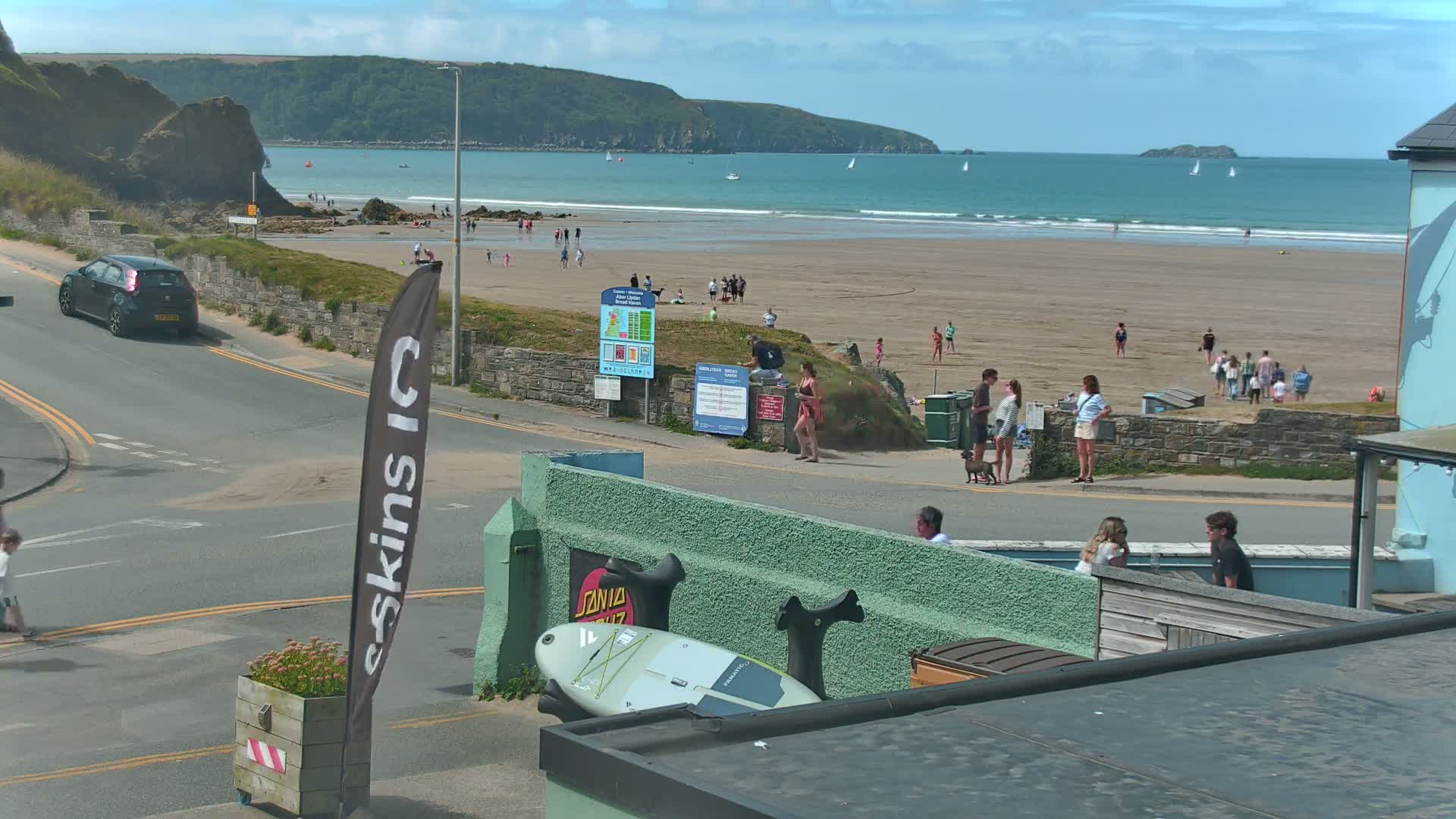 Broad Haven, Beach West View Live Cam - The Havens, Pembrokeshire, Dyfed, Wales, United Kingdom