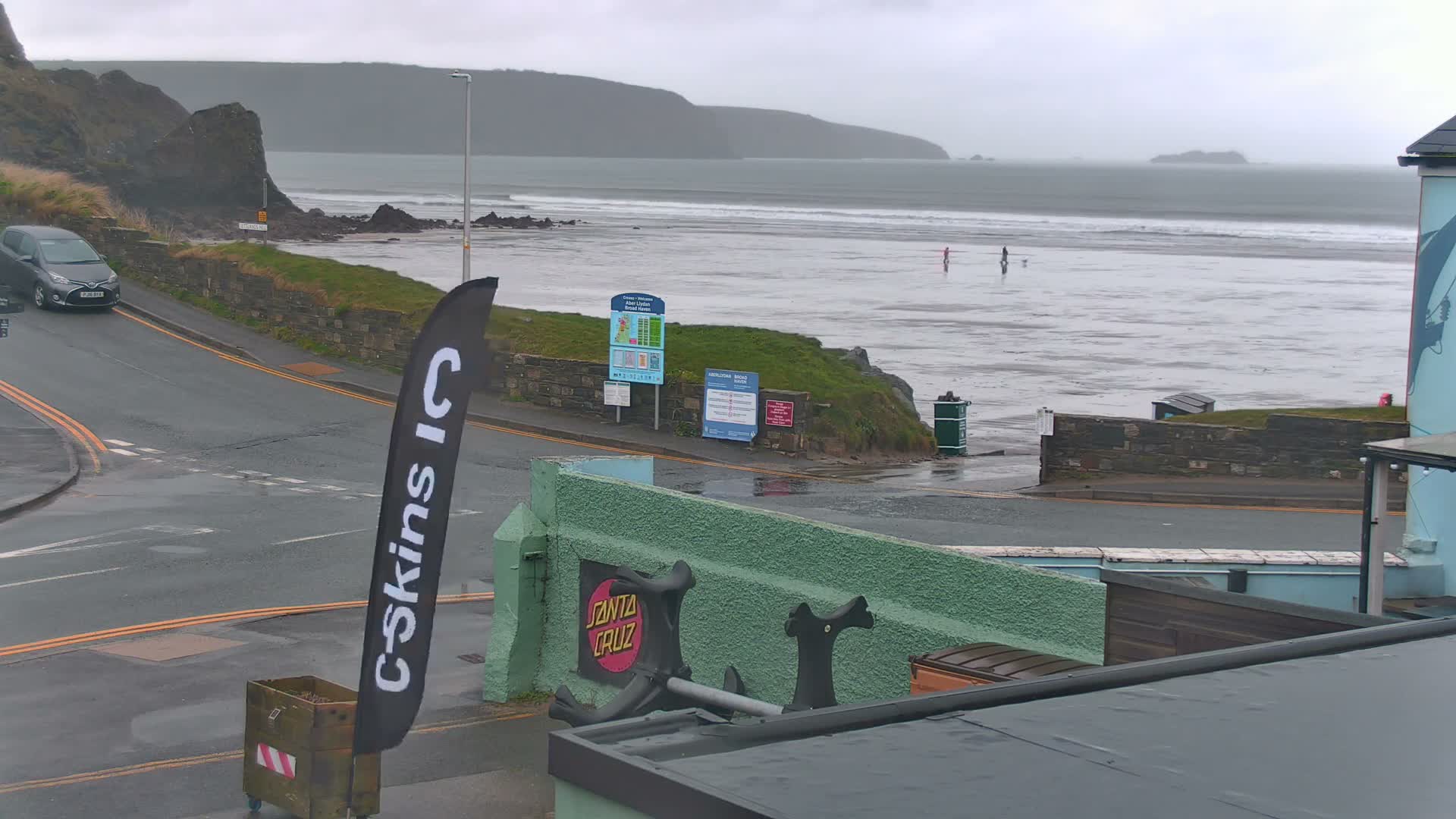Broad Haven, Beach West View Live Cam - The Havens, Pembrokeshire, Dyfed, Wales, United Kingdom