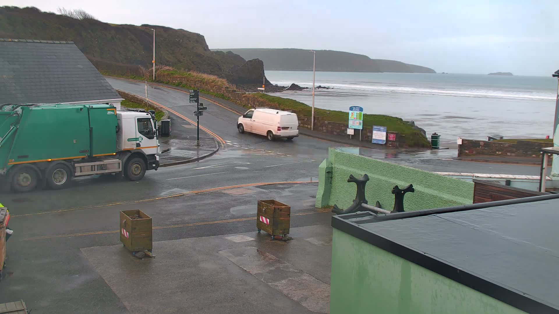 Broad Haven, Beach West View Live Cam - The Havens, Pembrokeshire, Dyfed, Wales, United Kingdom