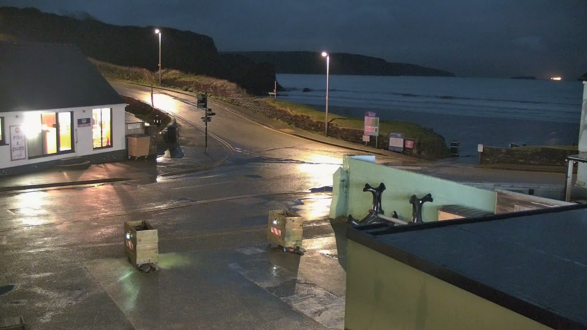 Broad Haven, Beach West View Live Cam - The Havens, Pembrokeshire, Dyfed, Wales, United Kingdom