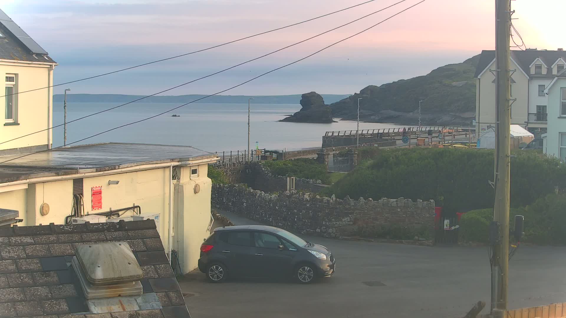 Broad Haven, Beach East View Live Cam - The Havens, Pembrokeshire, Dyfed, Wales, United Kingdom