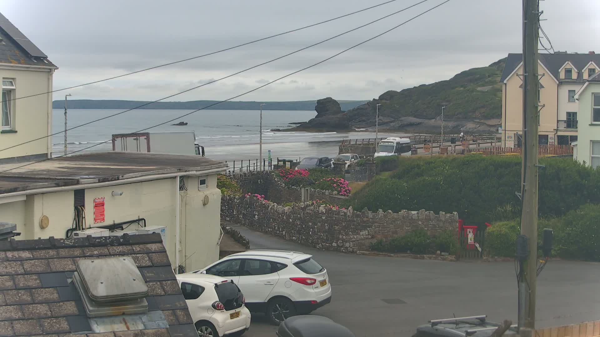 Broad Haven, Beach East View Live Cam - The Havens, Pembrokeshire, Dyfed, Wales, United Kingdom