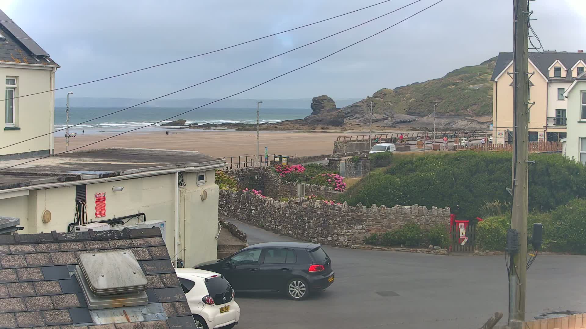 Broad Haven, Beach East View Live Cam - The Havens, Pembrokeshire, Dyfed, Wales, United Kingdom