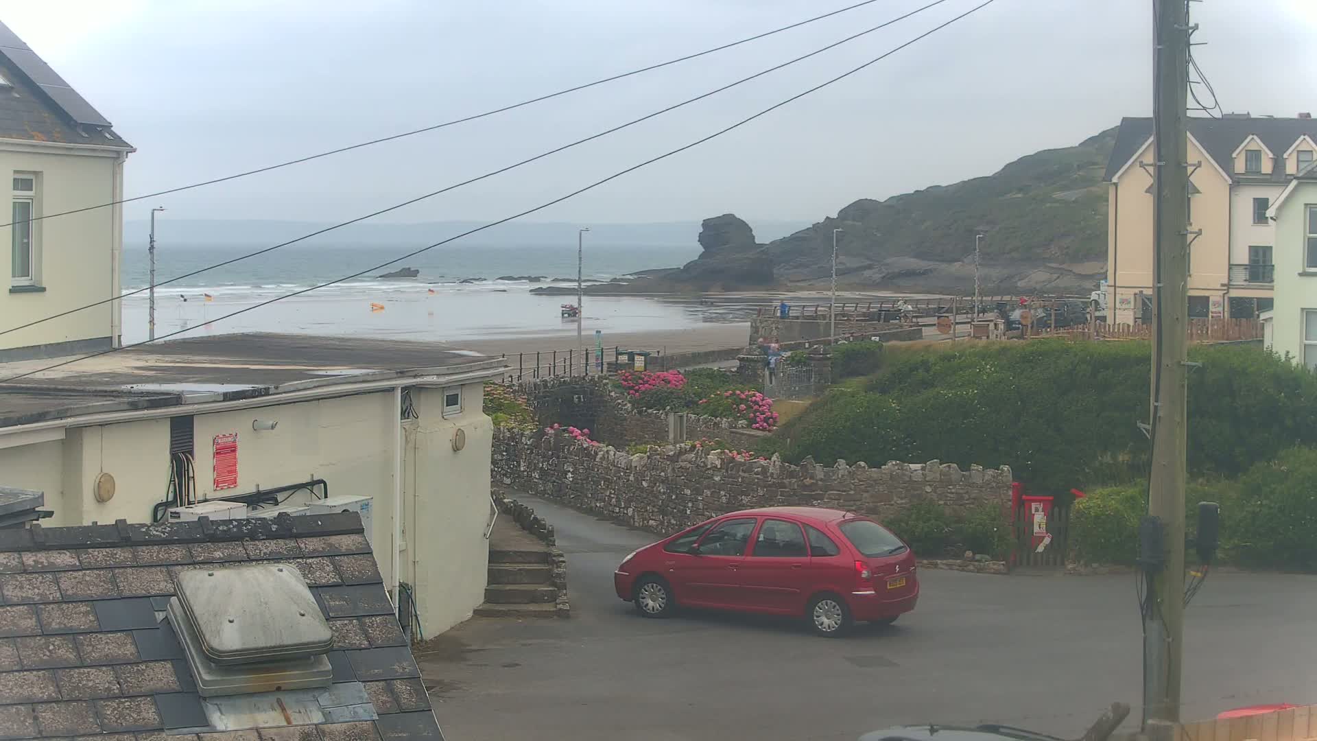 Broad Haven, Beach East View Live Cam - The Havens, Pembrokeshire, Dyfed, Wales, United Kingdom