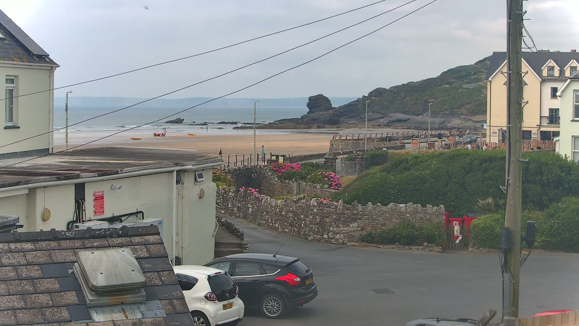 Broad Haven, Beach East View Live Cam - The Havens, Pembrokeshire, Dyfed, Wales, United Kingdom