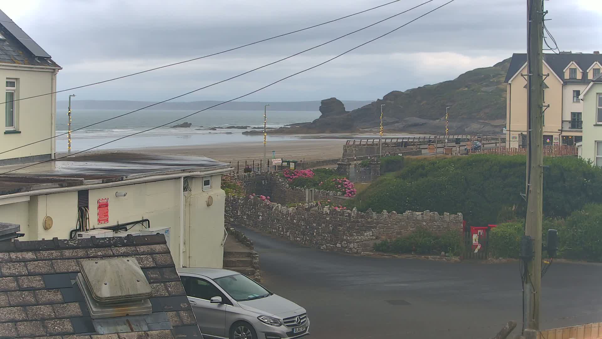 Broad Haven, Beach East View Live Cam - The Havens, Pembrokeshire, Dyfed, Wales, United Kingdom