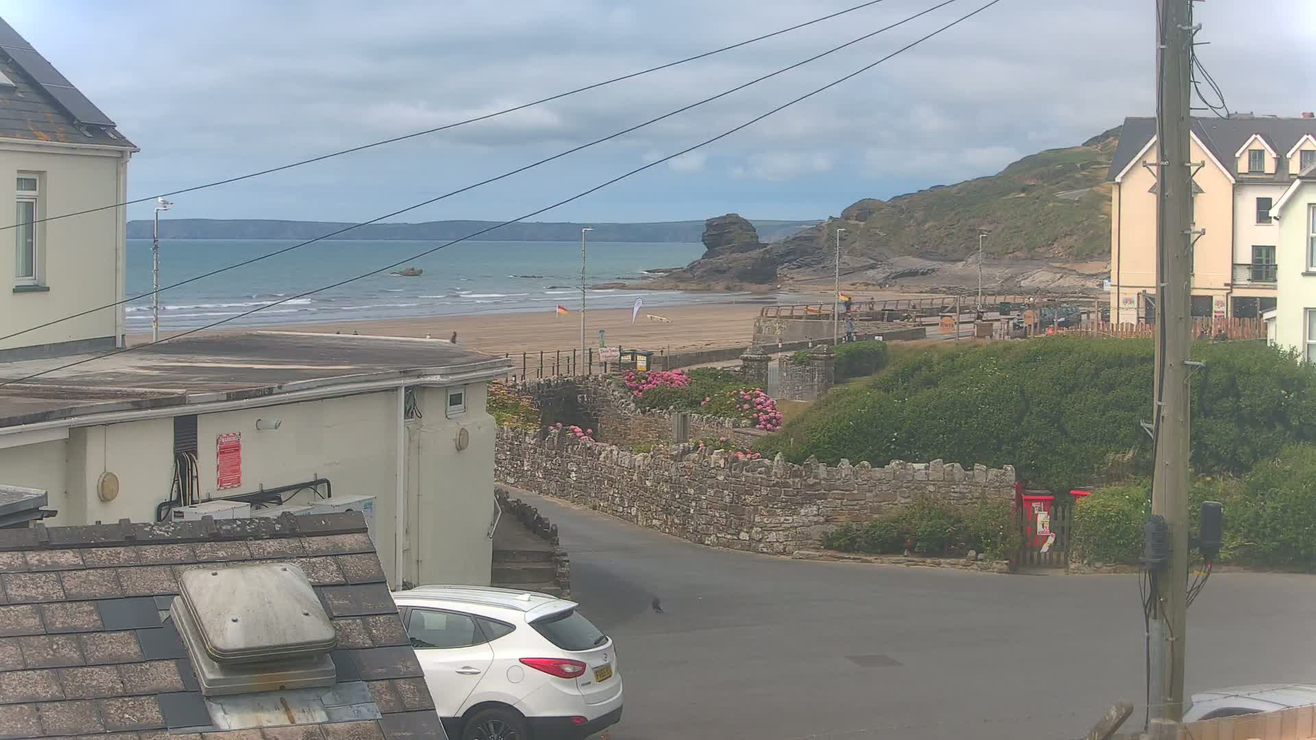 Broad Haven, Beach East View Live Cam - The Havens, Pembrokeshire, Dyfed, Wales, United Kingdom