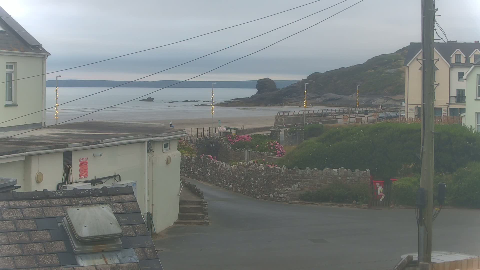 Broad Haven, Beach East View Live Cam - The Havens, Pembrokeshire, Dyfed, Wales, United Kingdom
