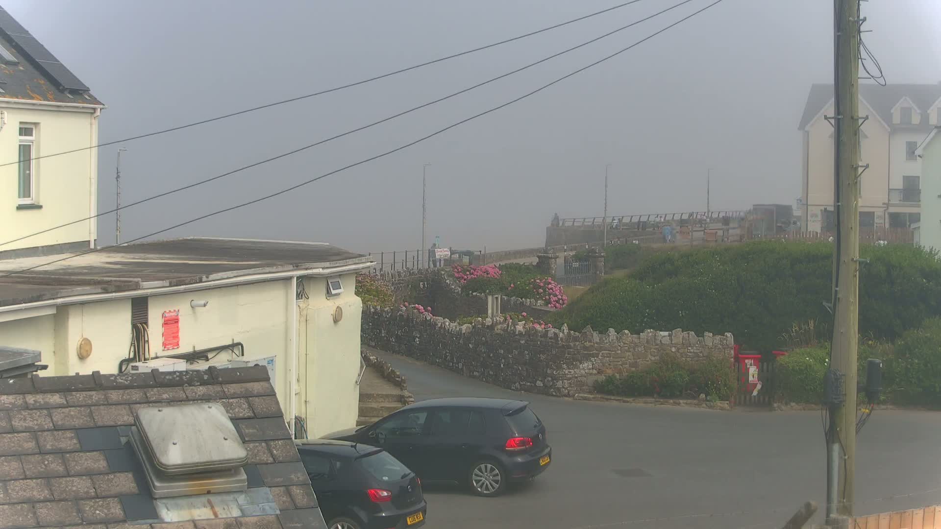 Broad Haven, Beach East View Live Cam - The Havens, Pembrokeshire, Dyfed, Wales, United Kingdom