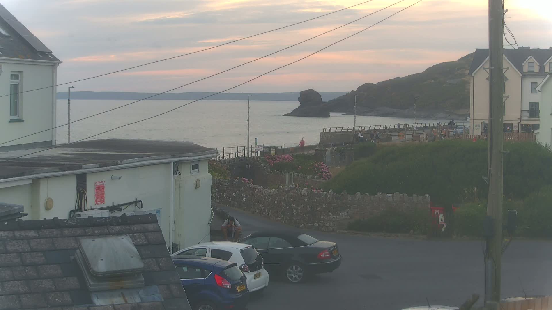 Broad Haven, Beach East View Live Cam - The Havens, Pembrokeshire, Dyfed, Wales, United Kingdom