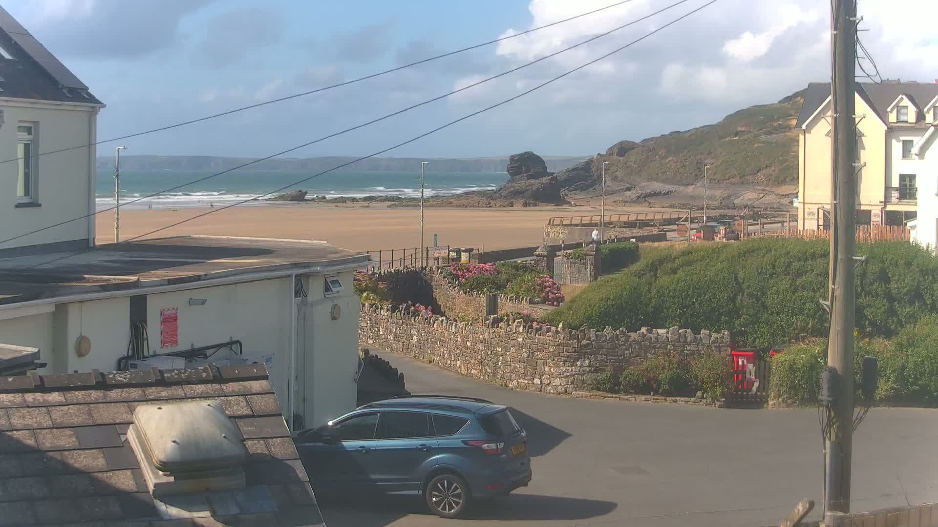Broad Haven, Beach East View Live Cam - The Havens, Pembrokeshire, Dyfed, Wales, United Kingdom