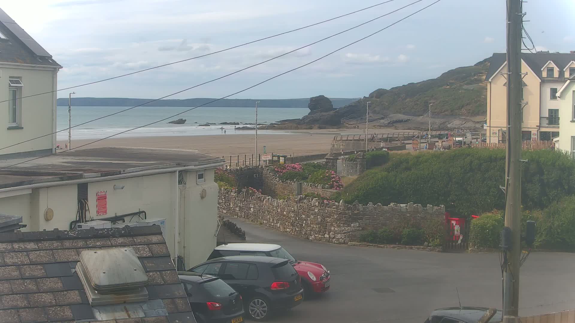 Broad Haven, Beach East View Live Cam - The Havens, Pembrokeshire, Dyfed, Wales, United Kingdom