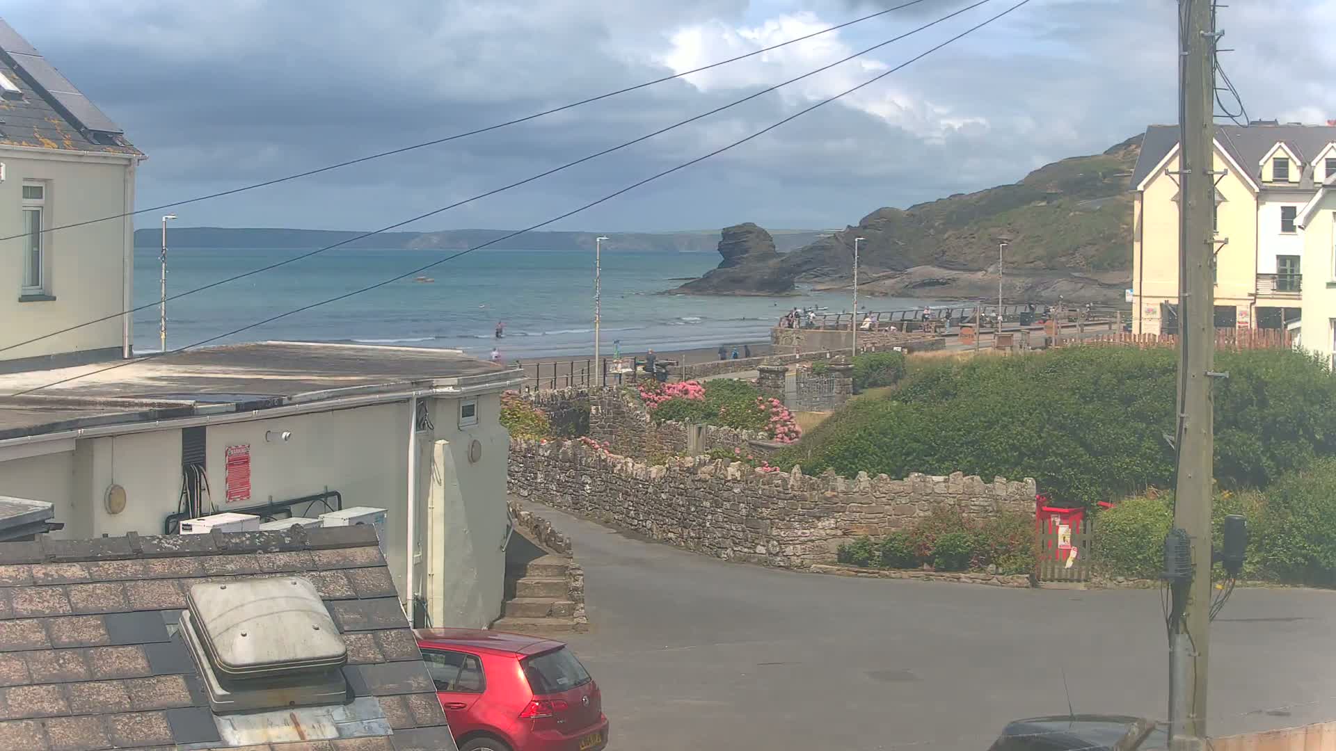 Broad Haven, Beach East View Live Cam - The Havens, Pembrokeshire, Dyfed, Wales, United Kingdom
