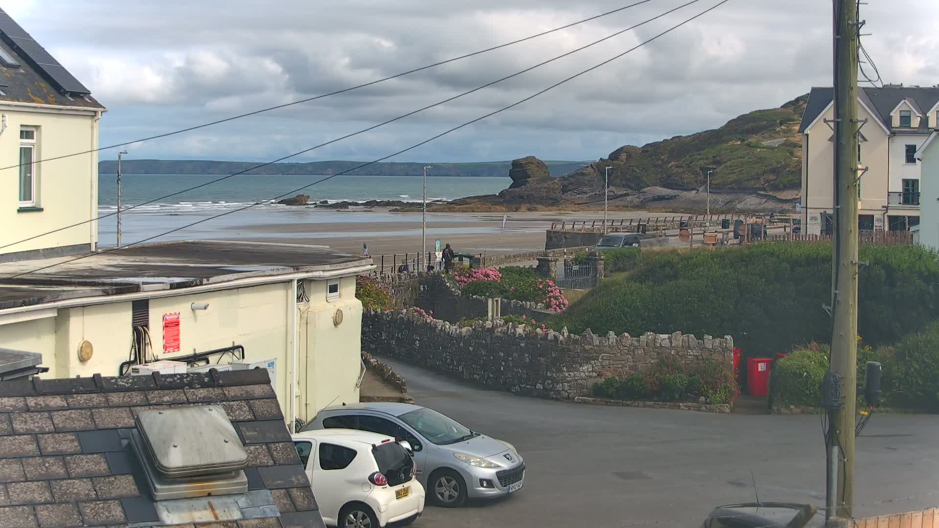 Broad Haven, Beach East View Live Cam - The Havens, Pembrokeshire, Dyfed, Wales, United Kingdom