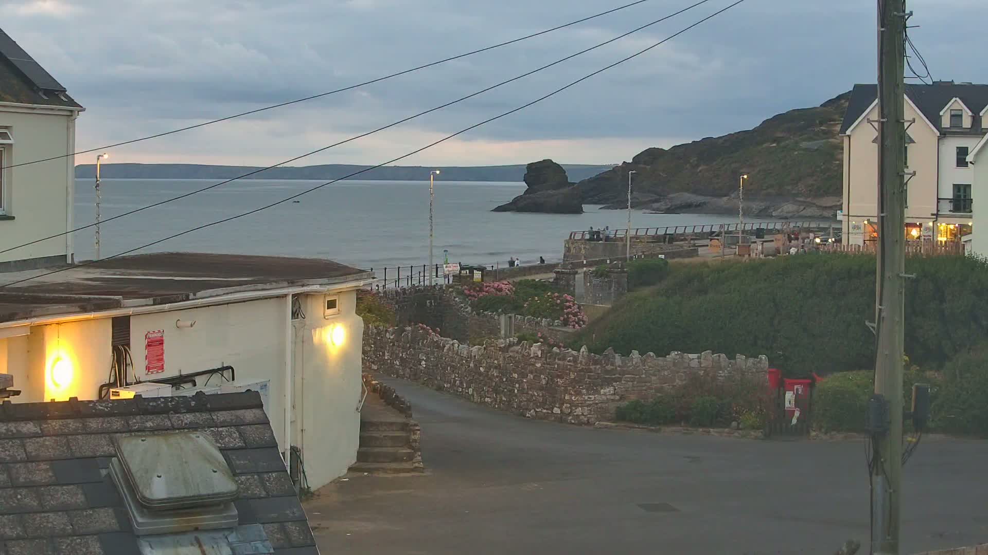 Broad Haven, Beach East View Live Cam - The Havens, Pembrokeshire, Dyfed, Wales, United Kingdom
