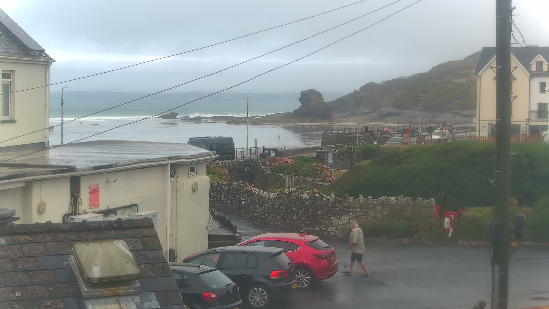 Broad Haven, Beach East View Live Cam - The Havens, Pembrokeshire, Dyfed, Wales, United Kingdom