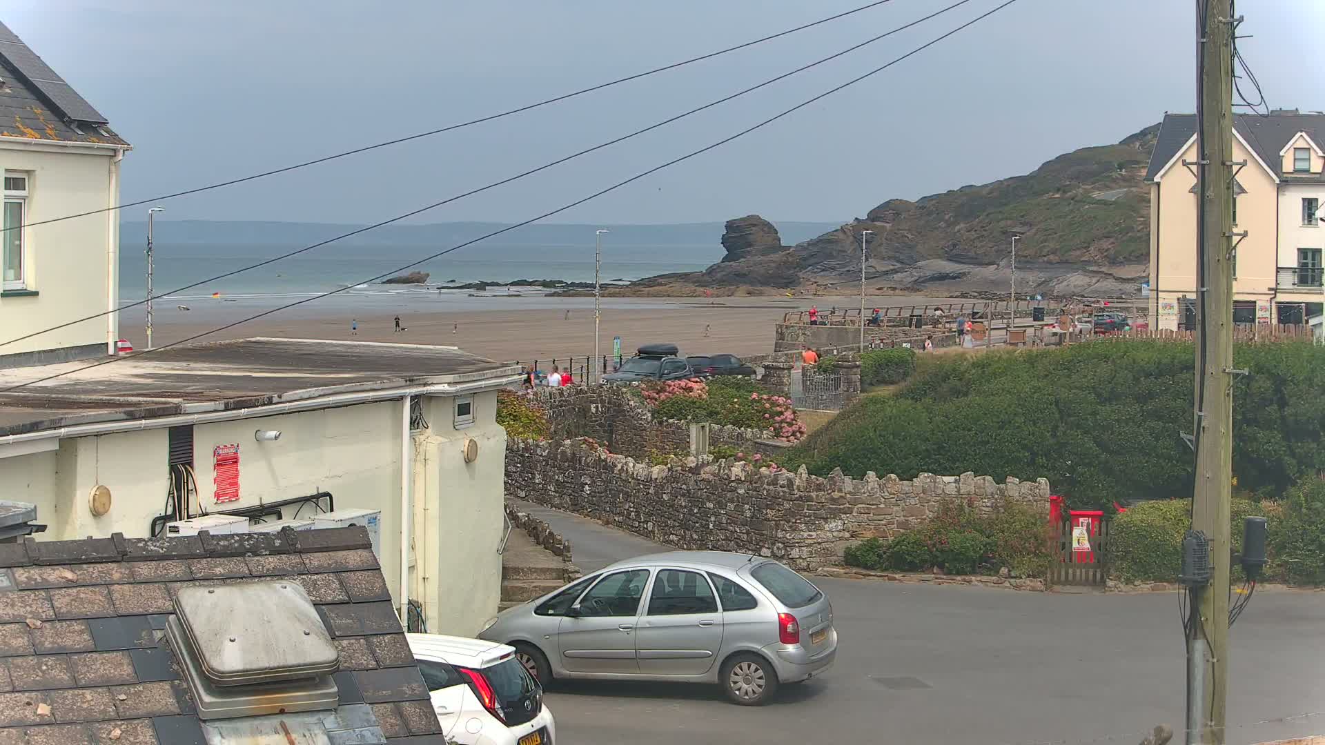 Broad Haven, Beach East View Live Cam - The Havens, Pembrokeshire, Dyfed, Wales, United Kingdom