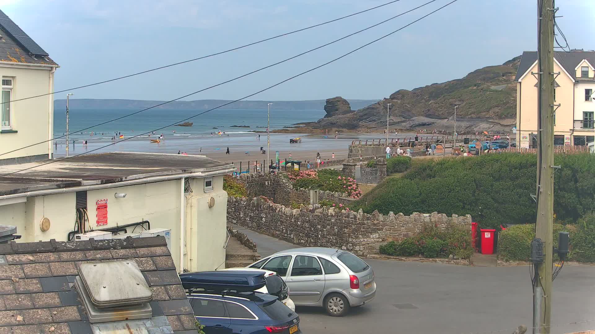 Broad Haven, Beach East View Live Cam - The Havens, Pembrokeshire, Dyfed, Wales, United Kingdom