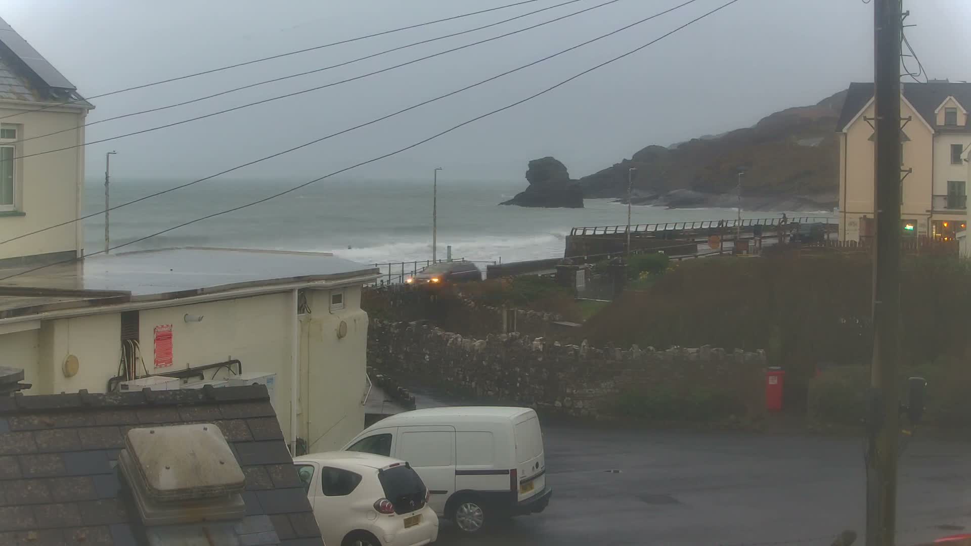Broad Haven, Beach East View Live Cam - The Havens, Pembrokeshire, Dyfed, Wales, United Kingdom