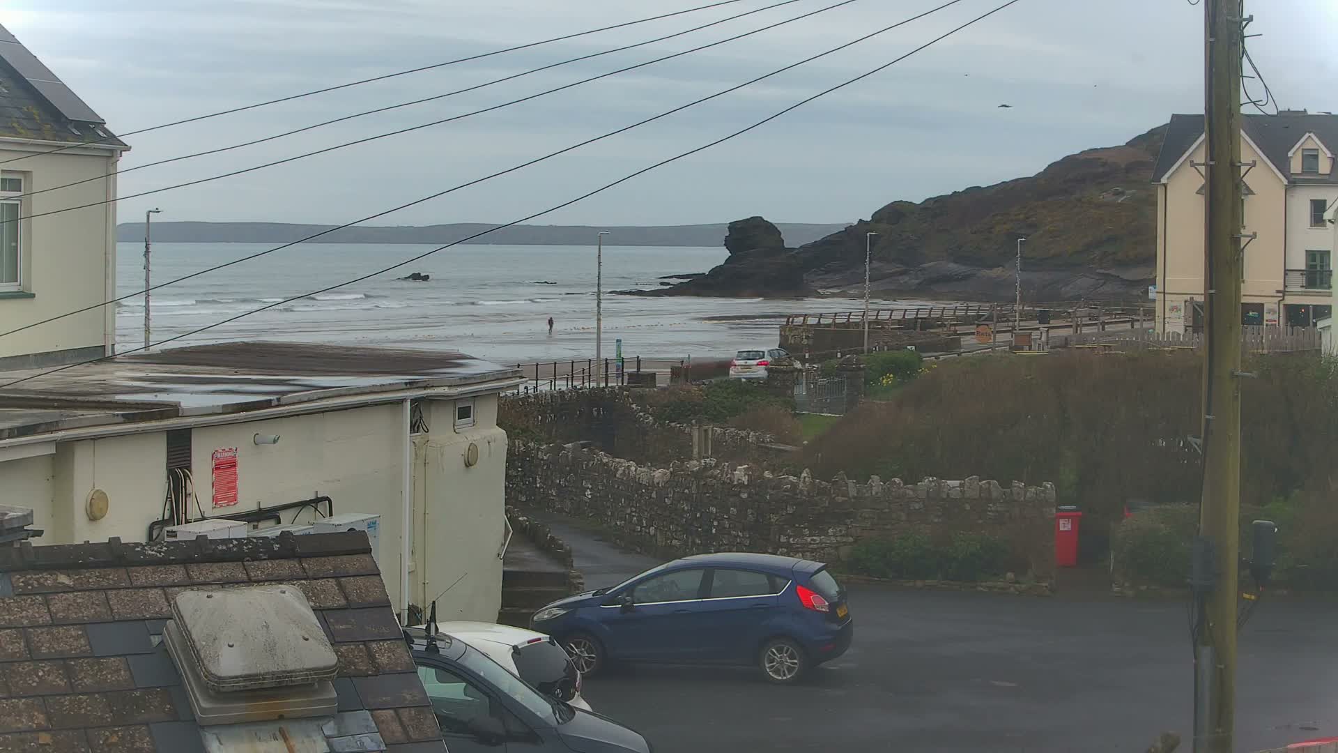 Broad Haven, Beach East View Live Cam - The Havens, Pembrokeshire, Dyfed, Wales, United Kingdom