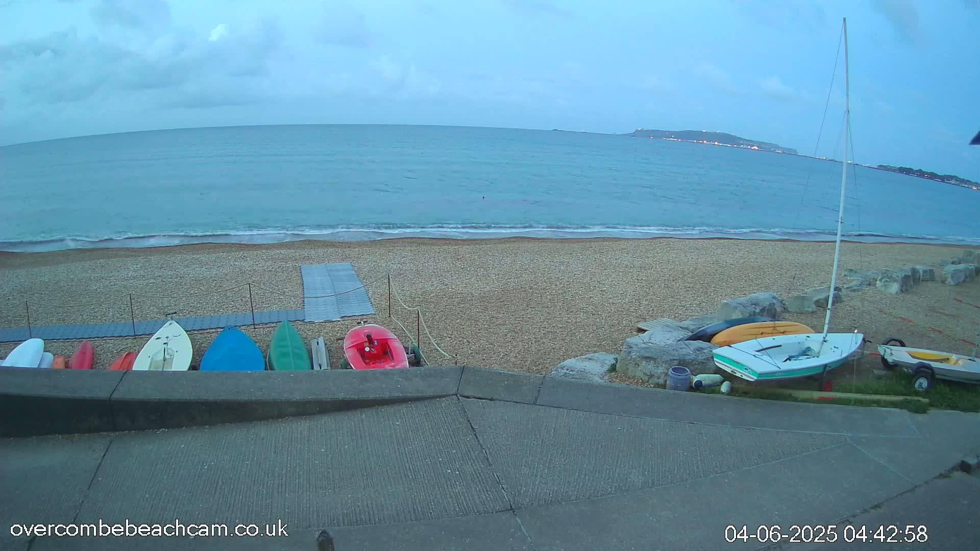 Overcombe - Weymouth Beach Live Cam - Weymouth, Dorset, South West, England, United Kingdom