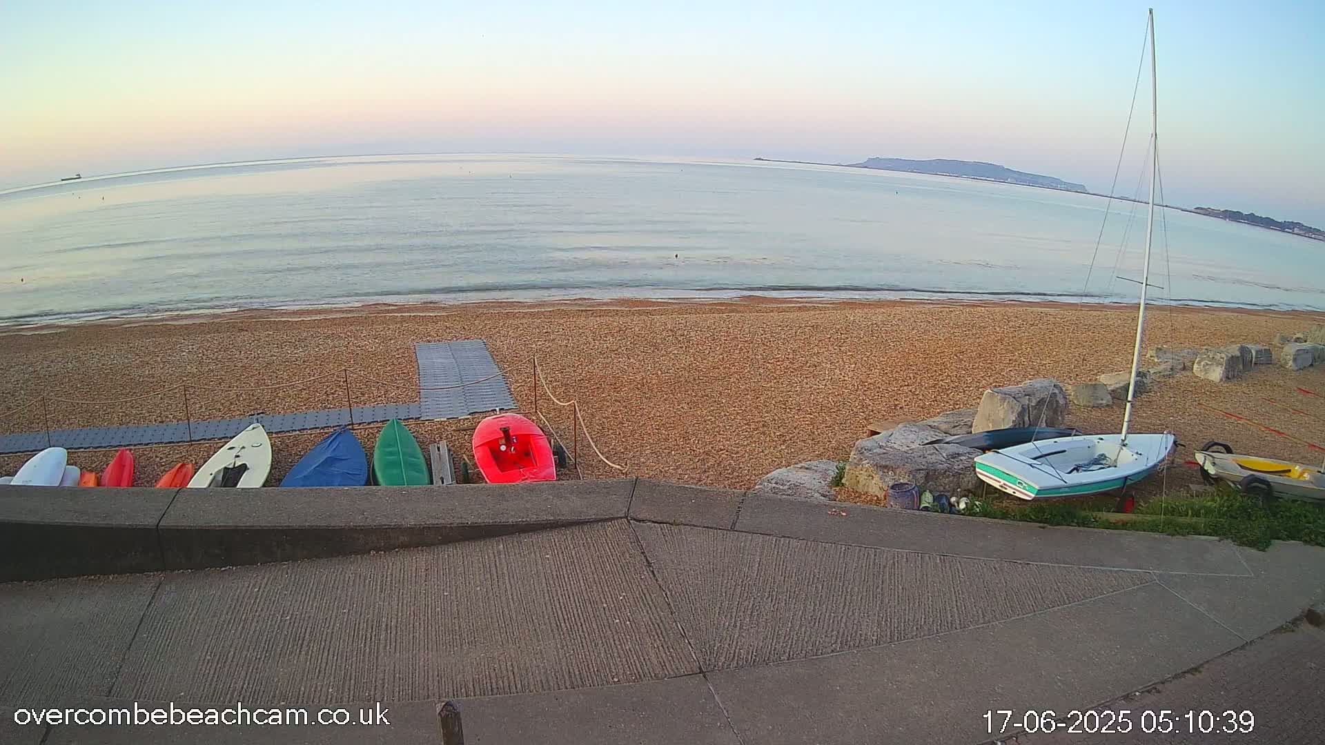Overcombe - Weymouth Beach Live Cam - Weymouth, Dorset, South West, England, United Kingdom