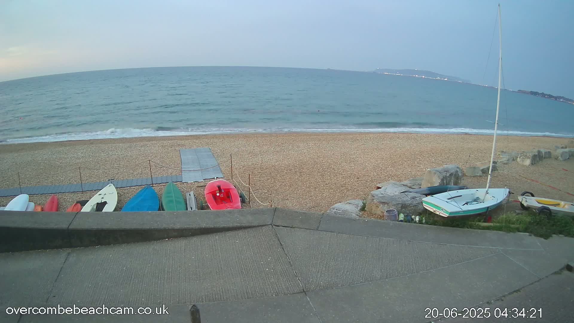 Overcombe - Weymouth Beach Live Cam - Weymouth, Dorset, South West, England, United Kingdom