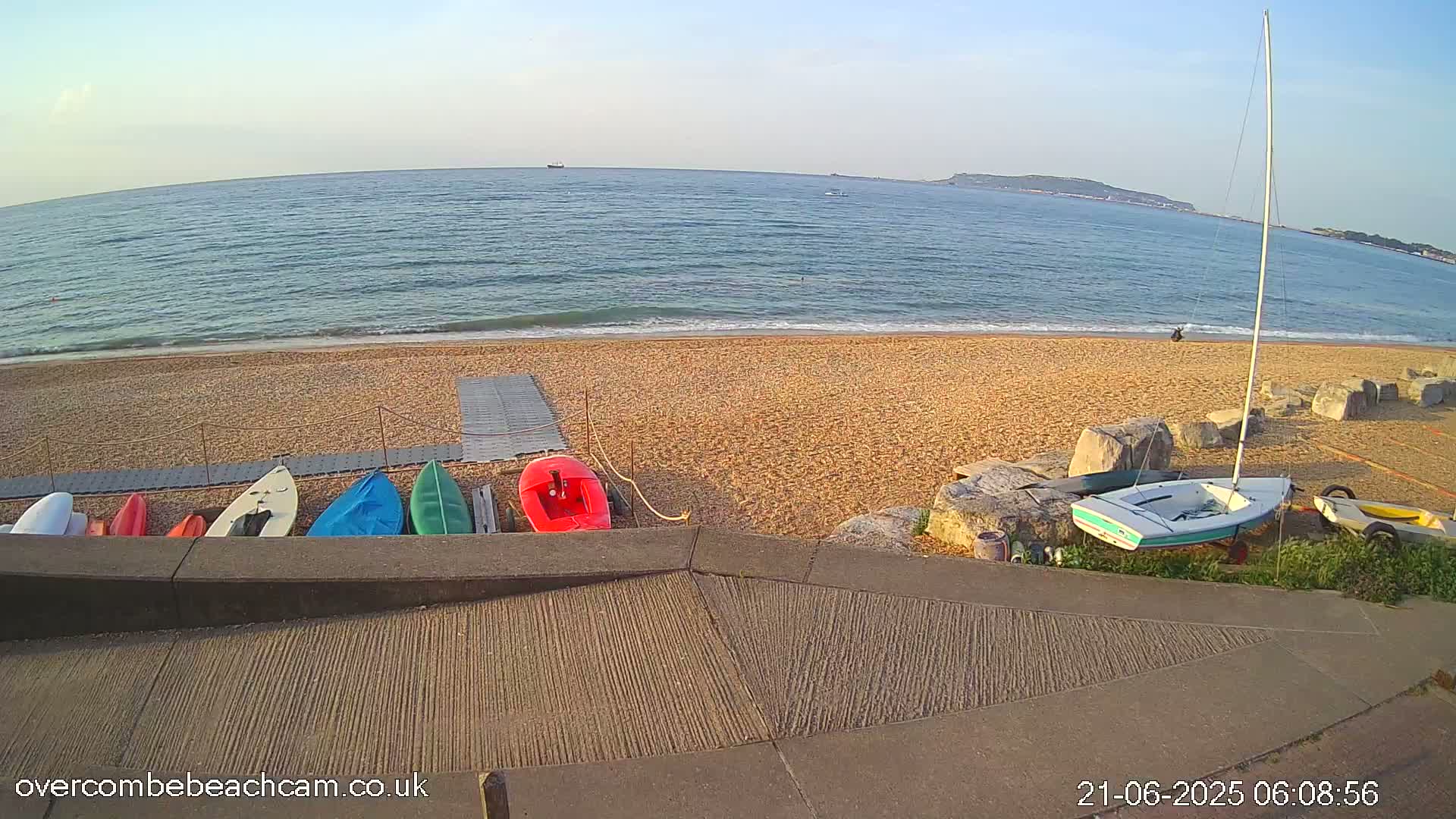 Overcombe - Weymouth Beach Live Cam - Weymouth, Dorset, South West, England, United Kingdom