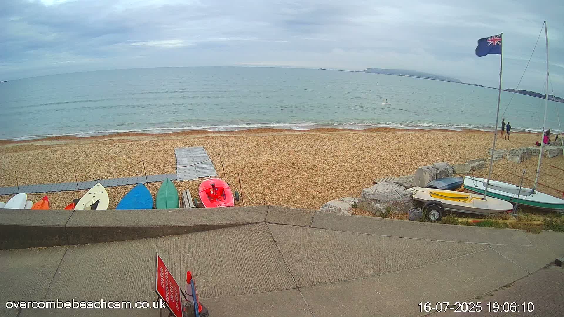 Overcombe - Weymouth Beach Live Cam - Weymouth, Dorset, South West, England, United Kingdom