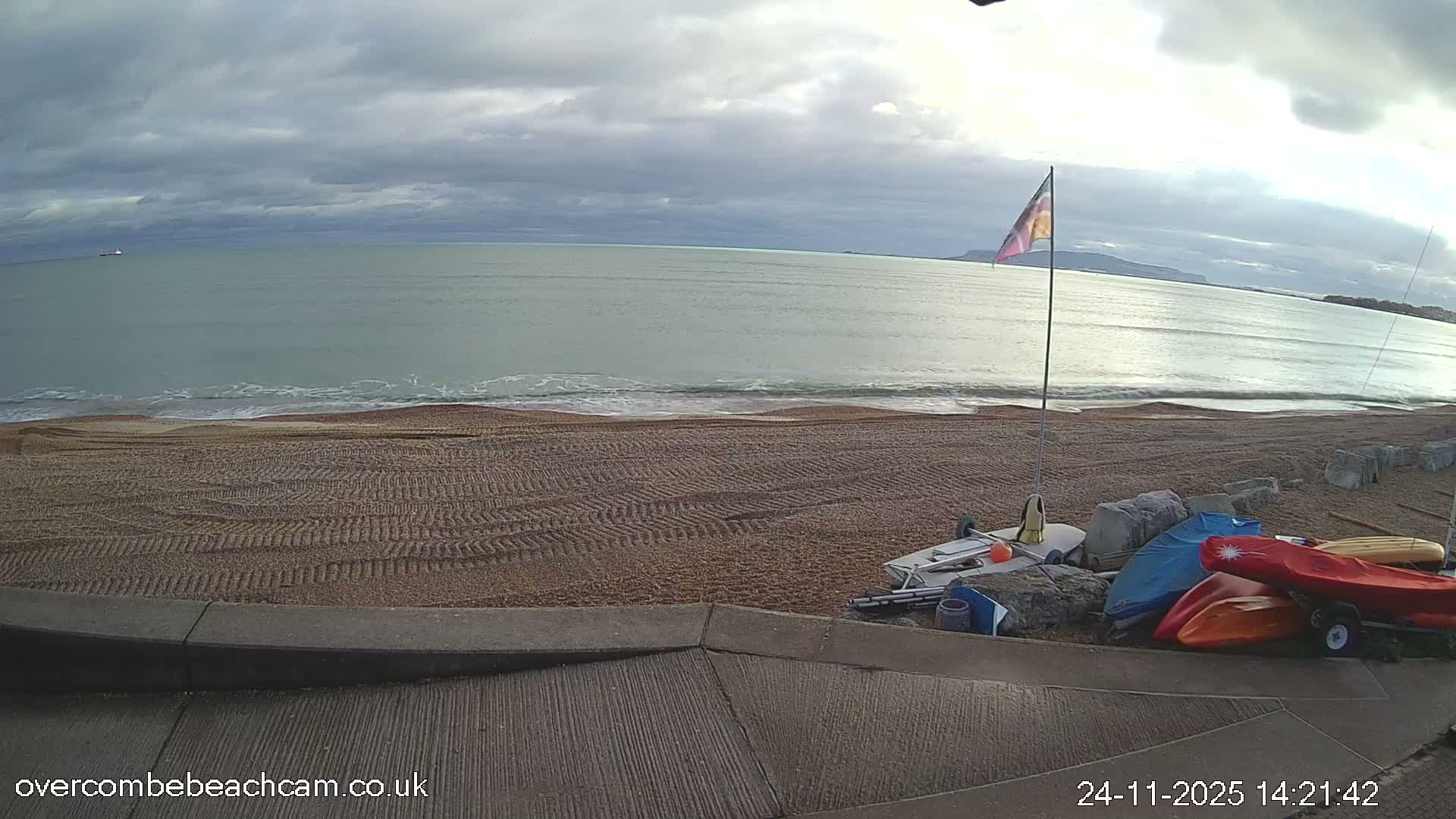 Overcombe - Weymouth Beach Live Cam - Weymouth, Dorset, South West, England, United Kingdom