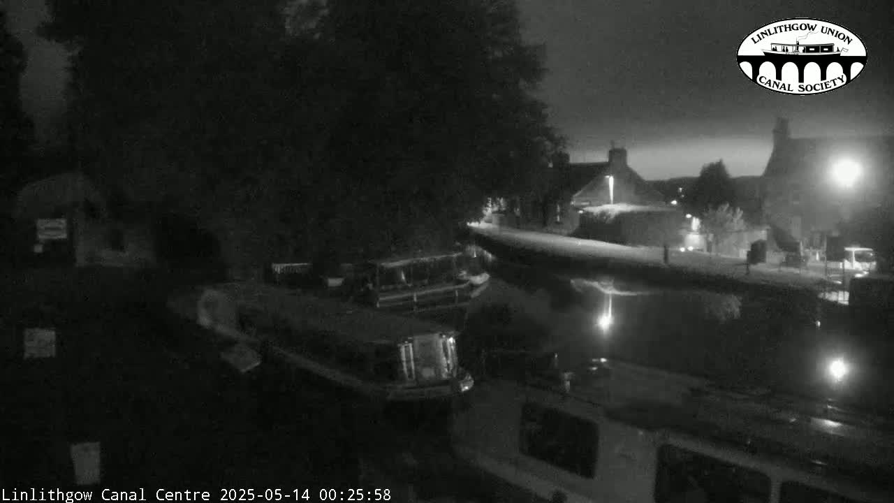 Linlithgow Union Canal Centre Live Cam - Linlithgow, West Lothian, Scotland, United Kingdom